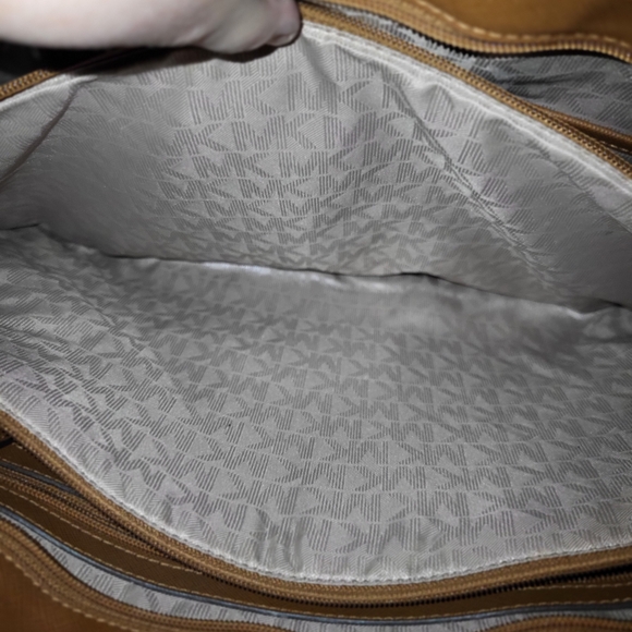 Michael Kors Used Brown/tan Tote Bag - Picture 11 of 13